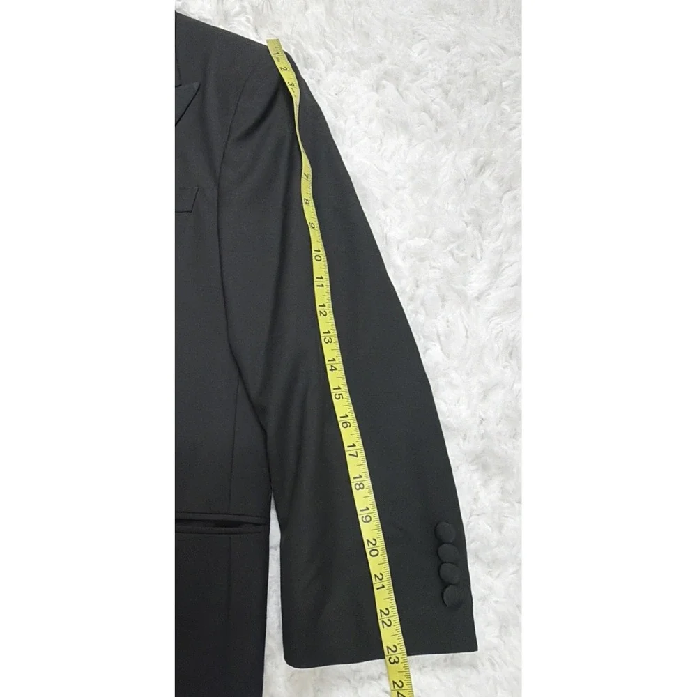 *Modern* Brioni Spartaco Black Tuxedo Jacket 44R